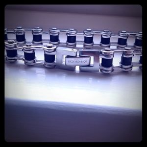 Unisex bike chain link bracelet.